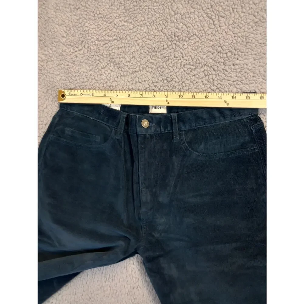 NWT Flint and Tinder Corduroy Size 33x32 Navy 5 Pocket Tapered Fit (0978)